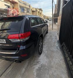 جیپ گراند شیرۆکی